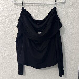 NWT Banana Republic Women’s Soft Luxe Black Long Sleeve Off Shoulder Top Small